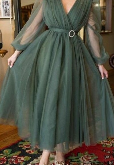 مدل لباس با پارچه توری طرح دار